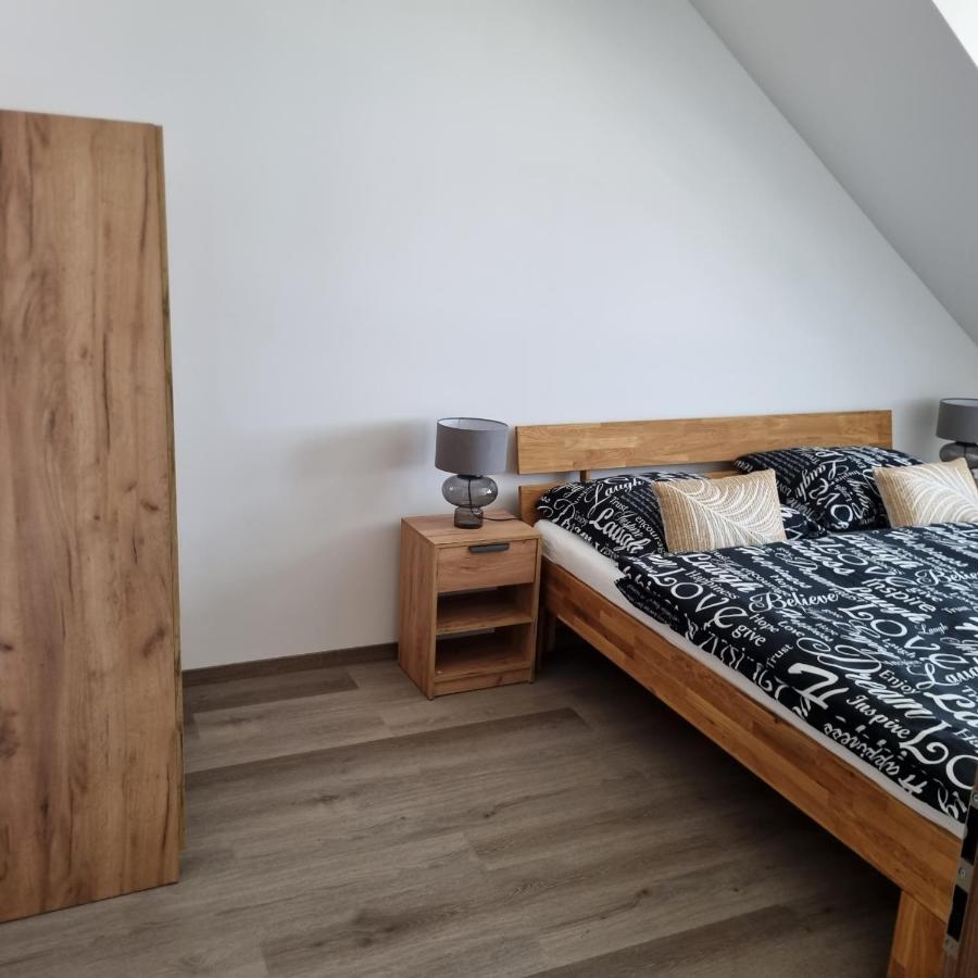 Cerna Ruze- Apartman 5 Plzen Ngoại thất bức ảnh
